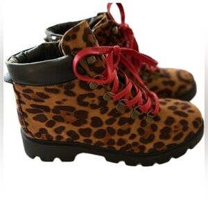 Lust4life Combat Boots with Cheetah Animal Print & red laces size 6.5